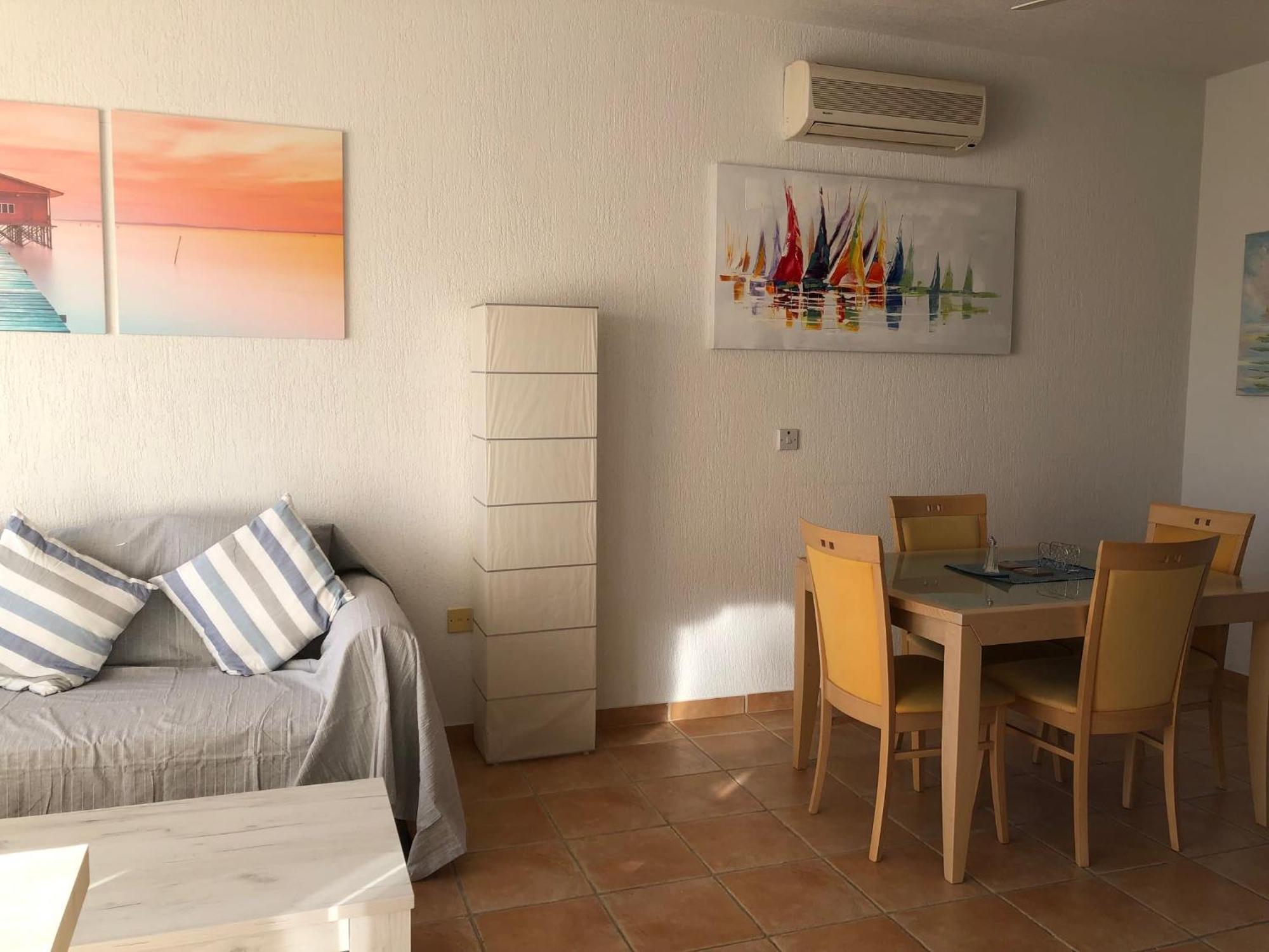Limnaria Gardens - 1 Bedroom, Sunny Apartment With Stunning Pool Views Paphos Extérieur photo