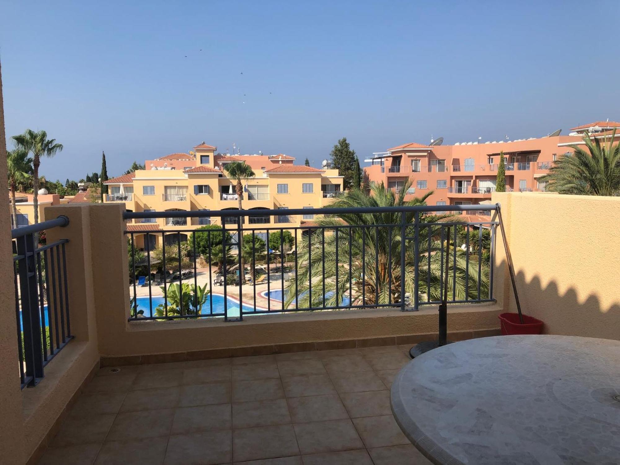 Limnaria Gardens - 1 Bedroom, Sunny Apartment With Stunning Pool Views Paphos Extérieur photo
